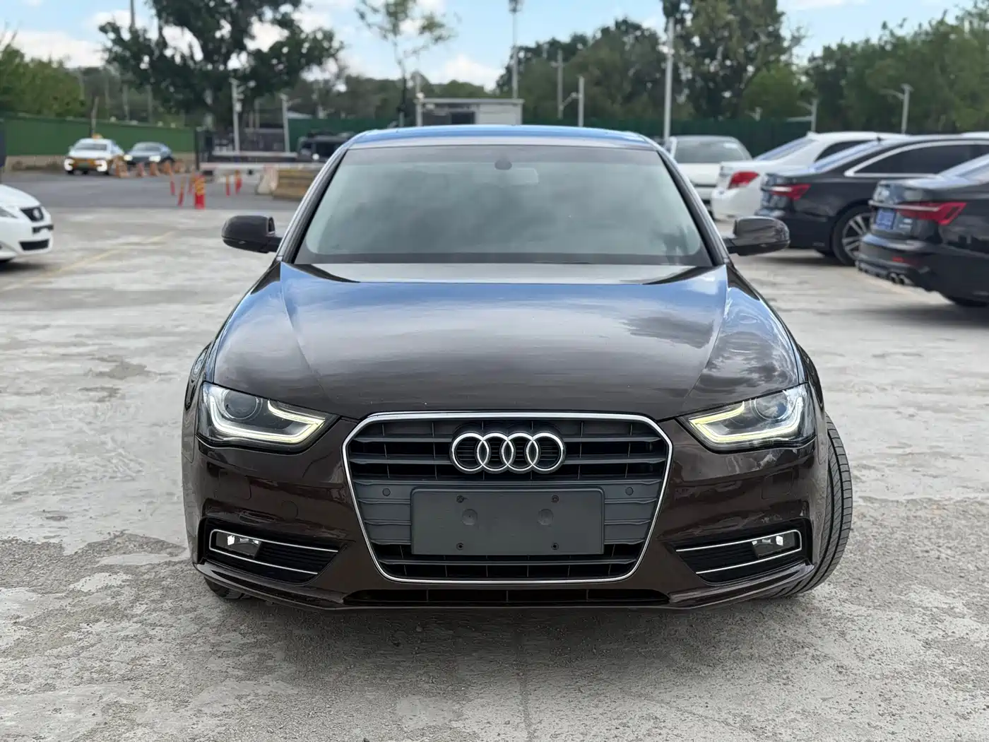 Audi A4L 2015 35 TFSI Auto Standard фото 2