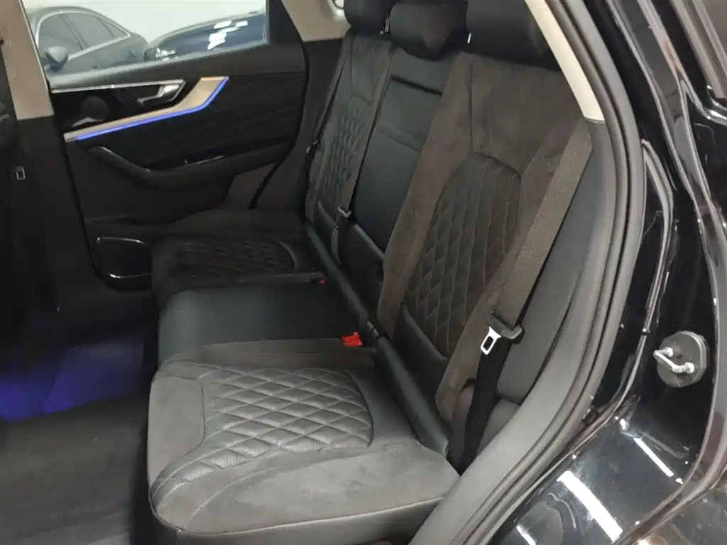 Hongqi HS5 2019 2.0T Smart Connect Enjoy Edition фото 17