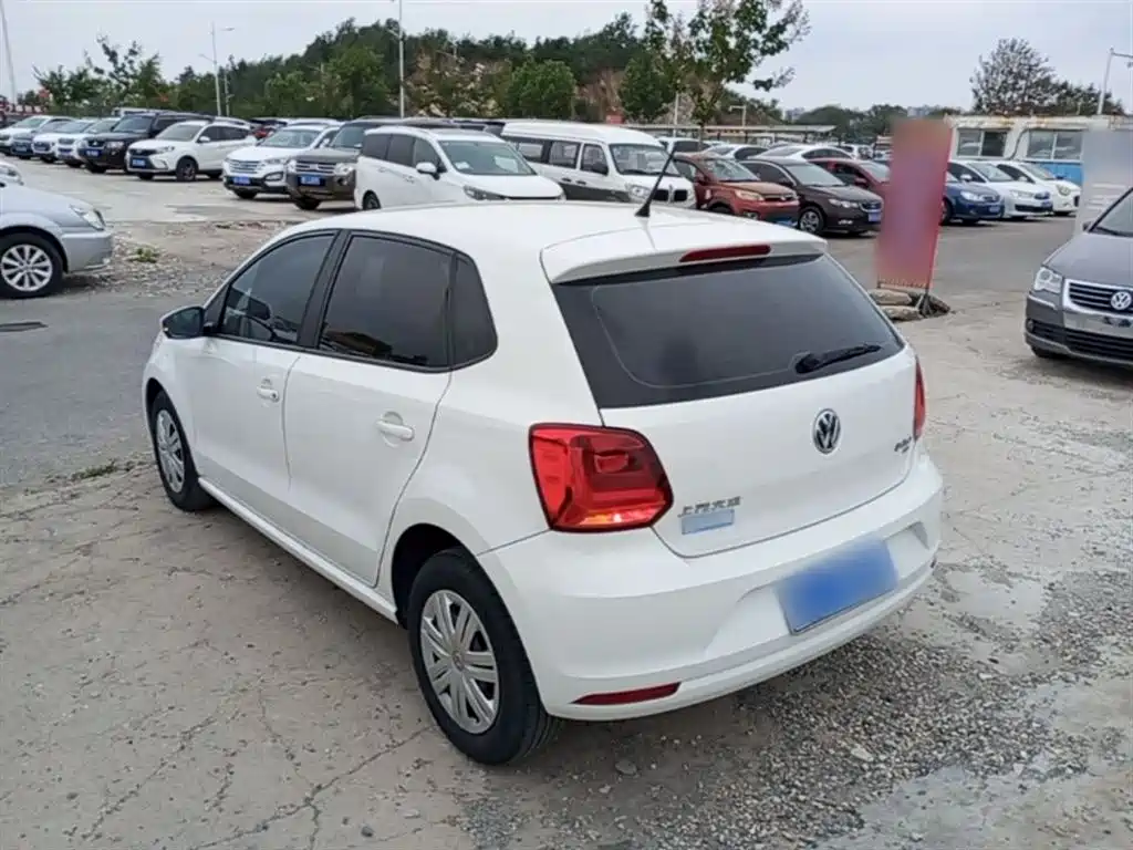 Volkswagen Polo 2018 1.5L Auto Safe Drive фото 5