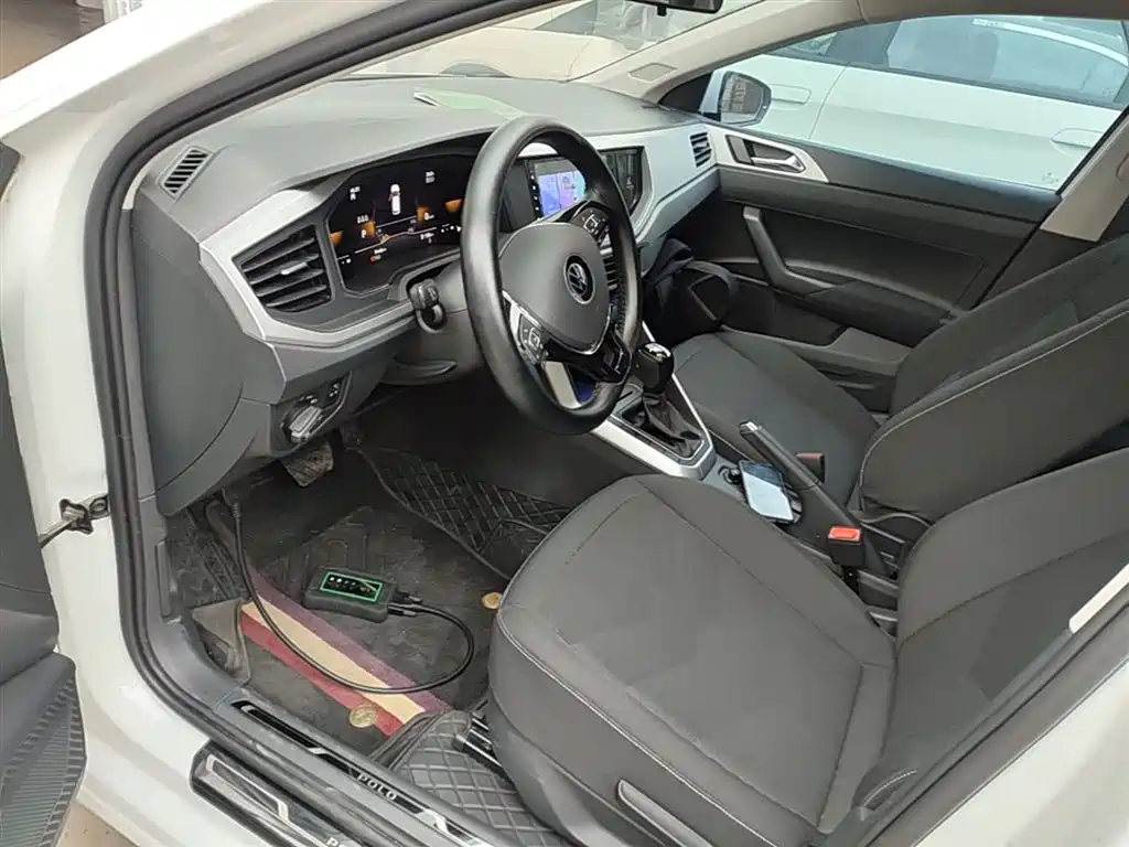 Volkswagen Polo 2023 Facelift Plus 1.5L Auto Joyful Living Edition фото 16