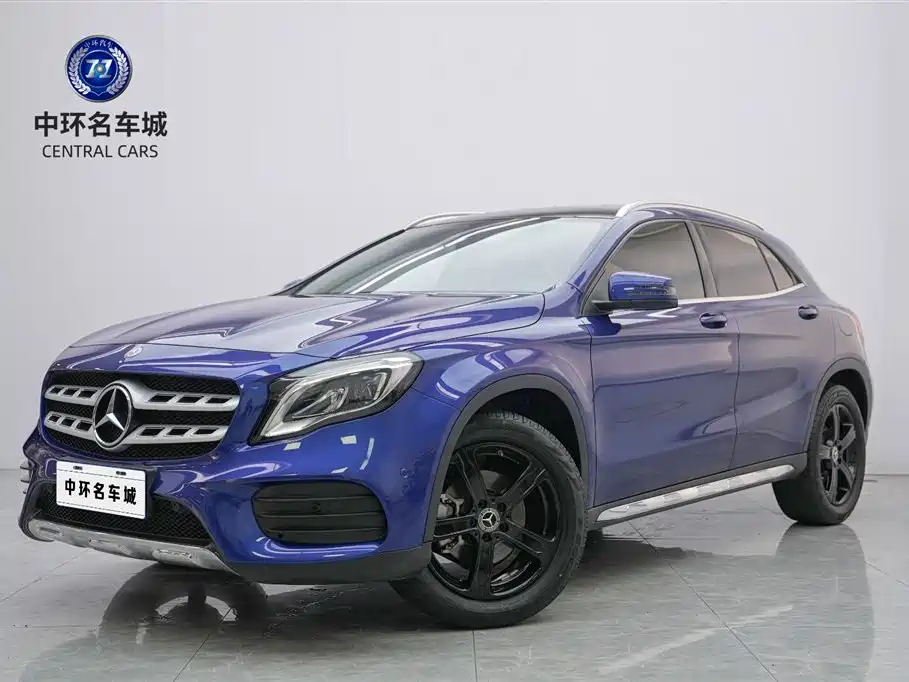 Mercedes-Benz GLA 2019 GLA 200 Fashion