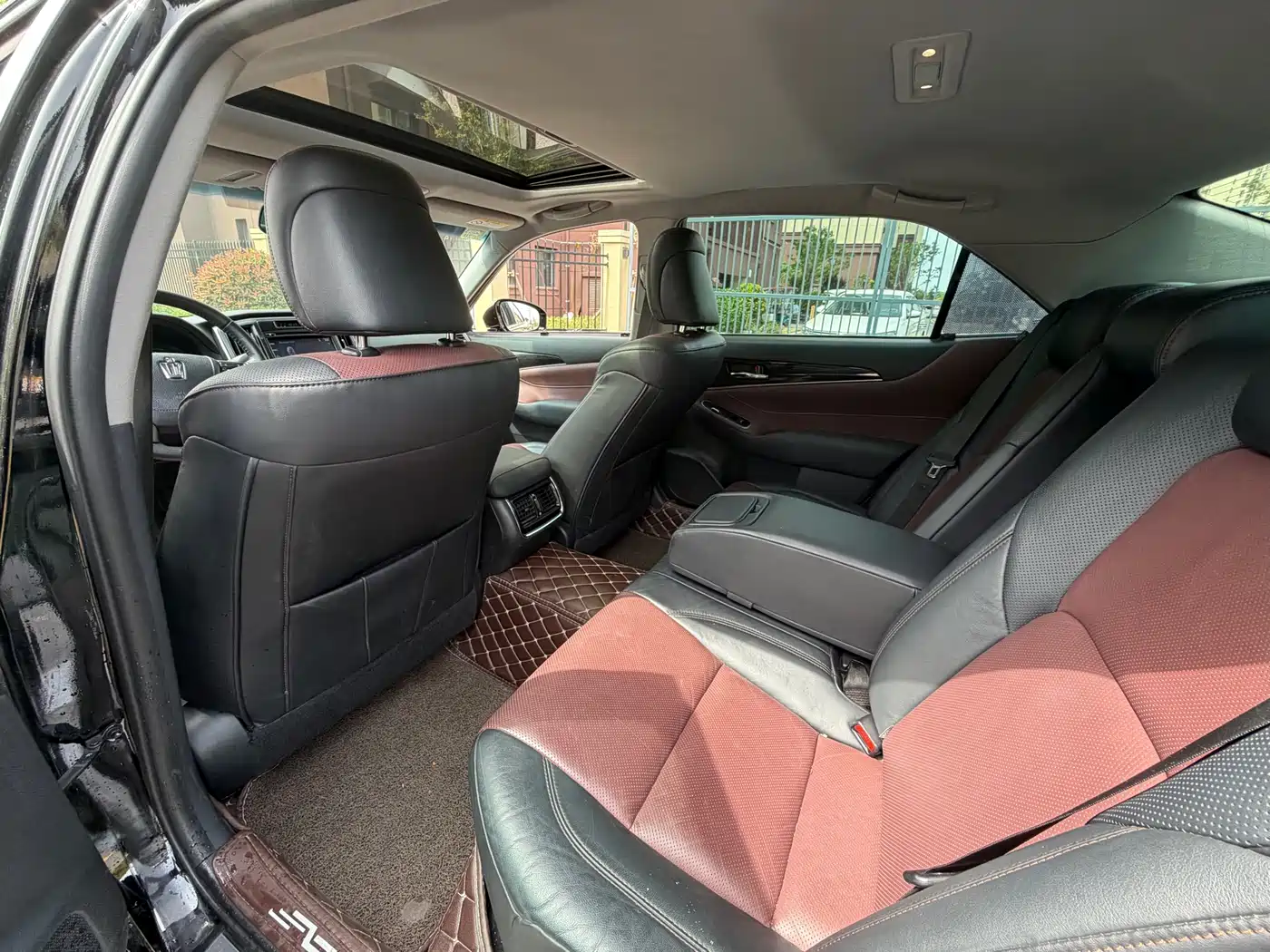 Toyota Crown 2018 2.0T Sport Edition фото 6