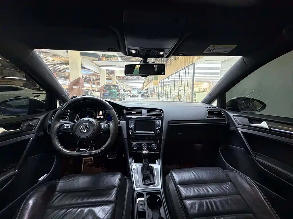 Volkswagen Golf (Import) 2015 2015 2.0TSI R
