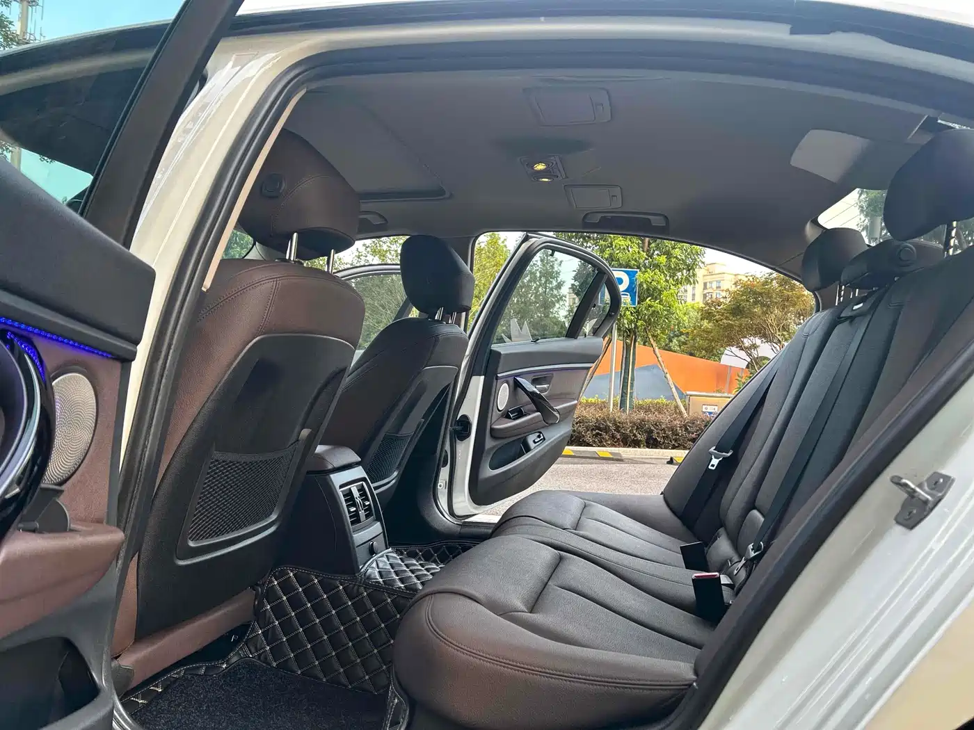 BMW 3 Series 2019 320Li M Sport Package фото 8