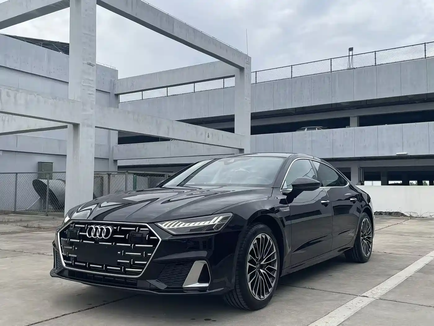 Audi A7L 2025 Model Year 45 TFSI Luxury