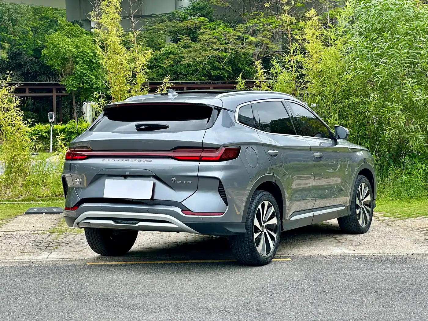 BYD Song PLUS PHEV 2023 Champion Edition DM-i 110KM Flagship фото 16