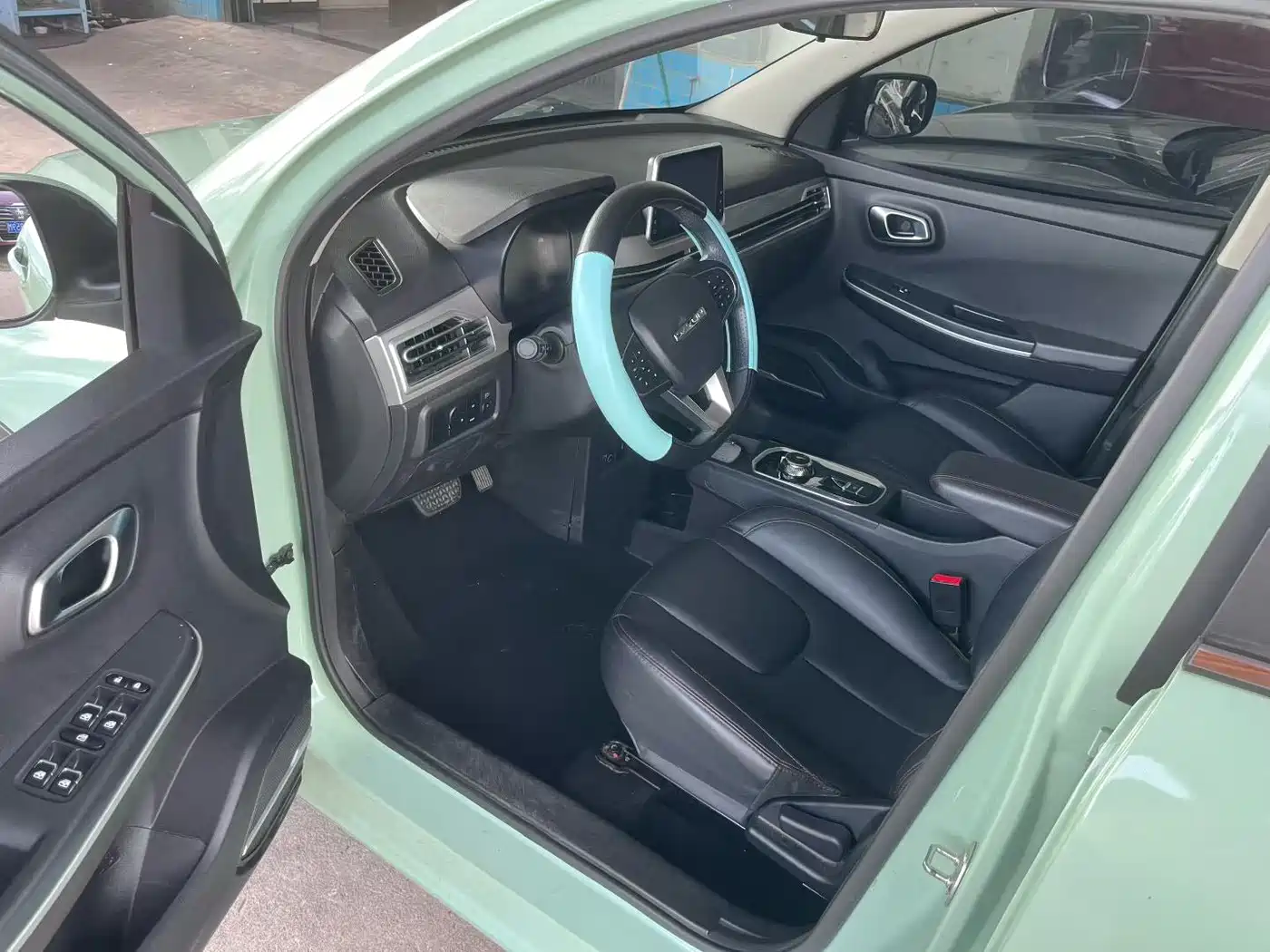Dayun Yuehu 2022 2022 30.66kWh 2WD Standard Edition