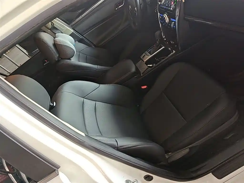 Toyota Reiz 2013 2.5S Elite Edition фото 25