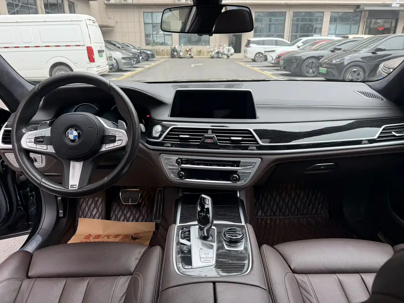 BMW 7 Series 2018 730Li Leading Type M Sport Package фото 11