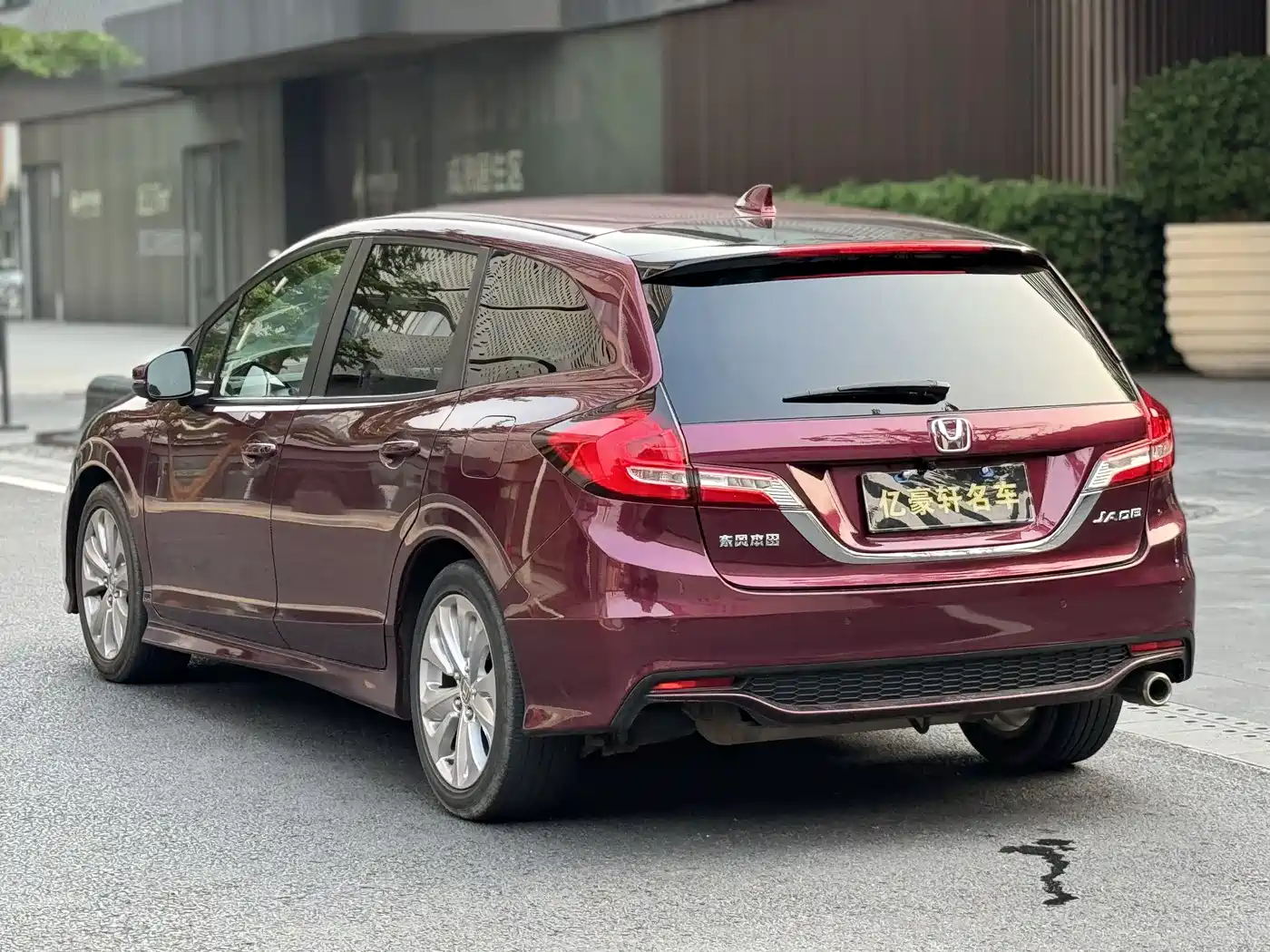 Honda Jade 2019 2017 1.8L Automatic Comfort Edition 5-seater
