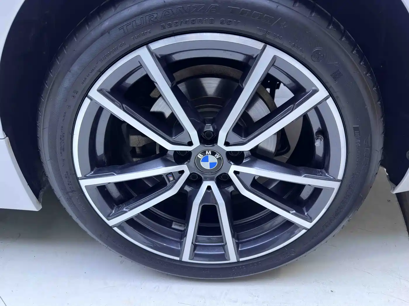 BMW 3 Series 2023 320Li M Sport Package фото 24