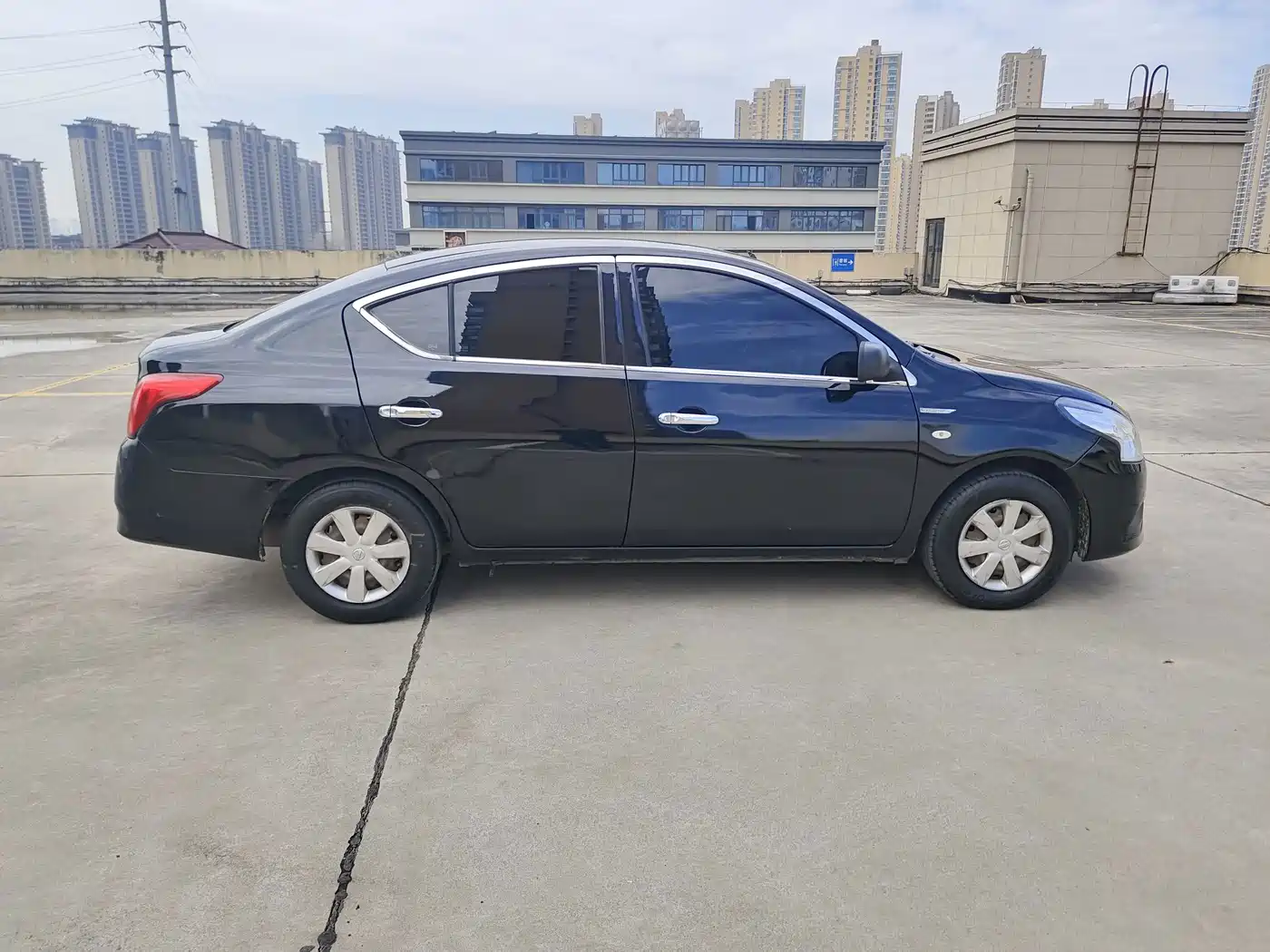 Nissan Sunny 2016 2015 1.5XE CVT Comfort