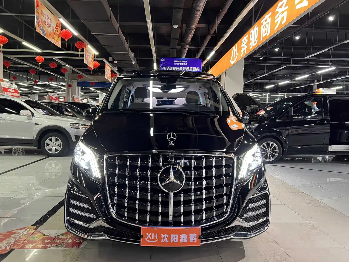 Mercedes-Benz Vito 2023 2.0T Elite 7-Seater фото 2