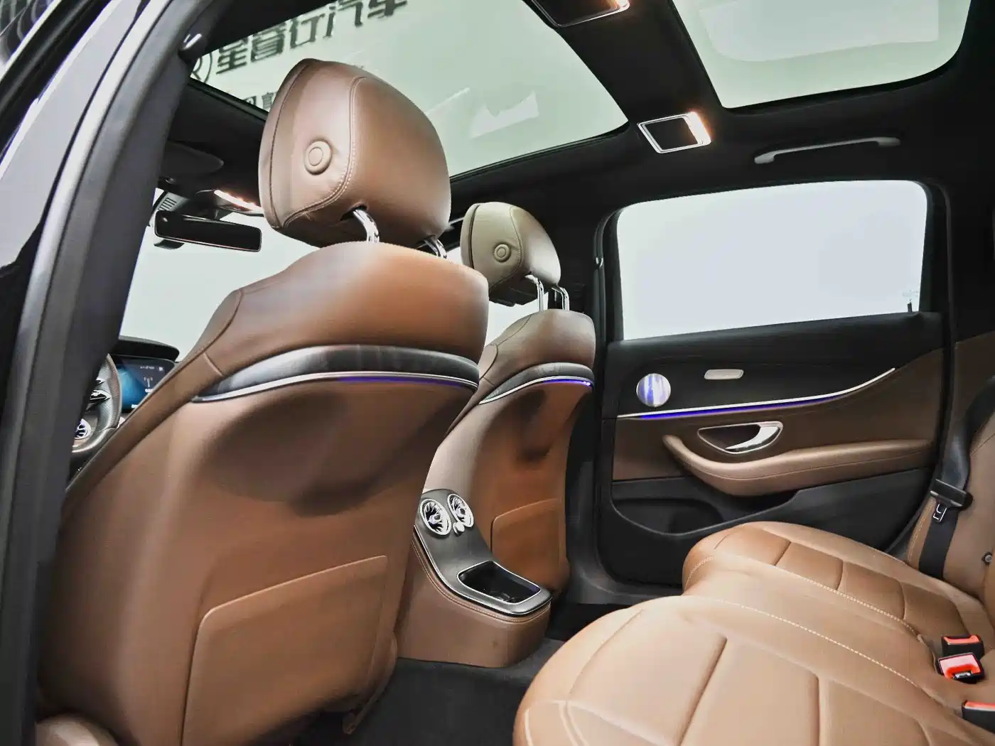 Mercedes-Benz E-Class 2021 E 300 L Sport Fashion фото 40
