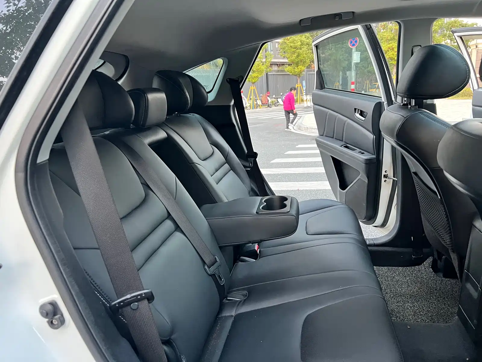 Фото 15 - Luxgen U6 SUV