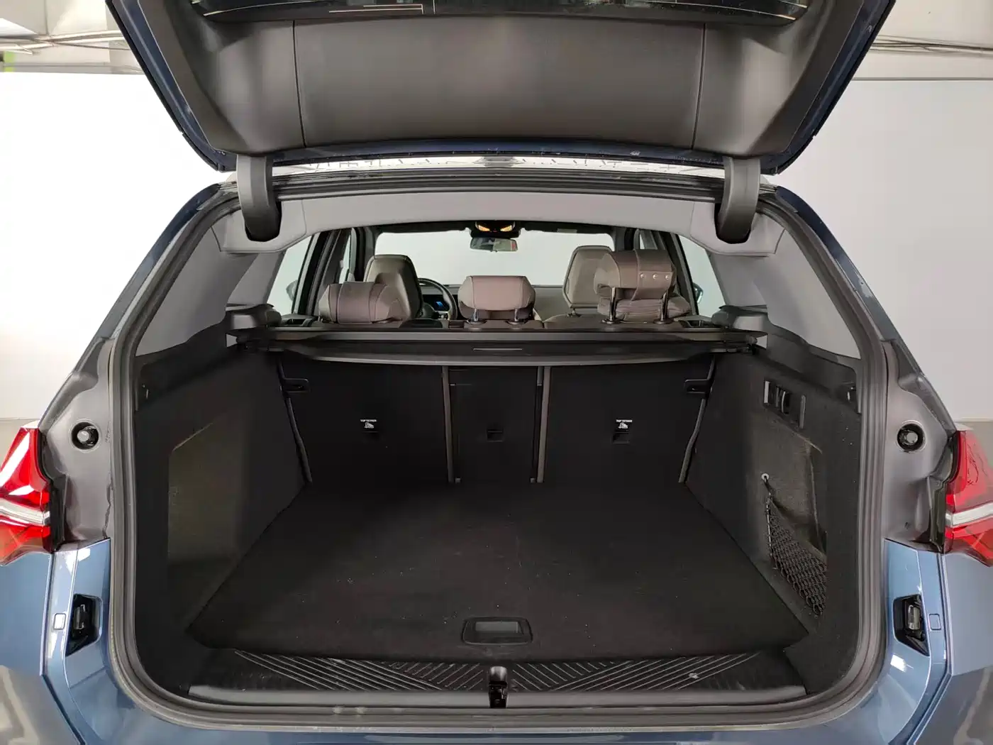 BMW X3 2025 xDrive30L Premium Model M Sport Black Package фото 24