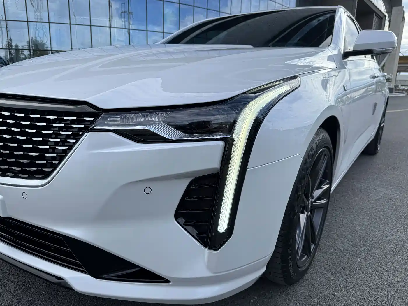 Cadillac CT4 2024 2023 28T Luxury Model