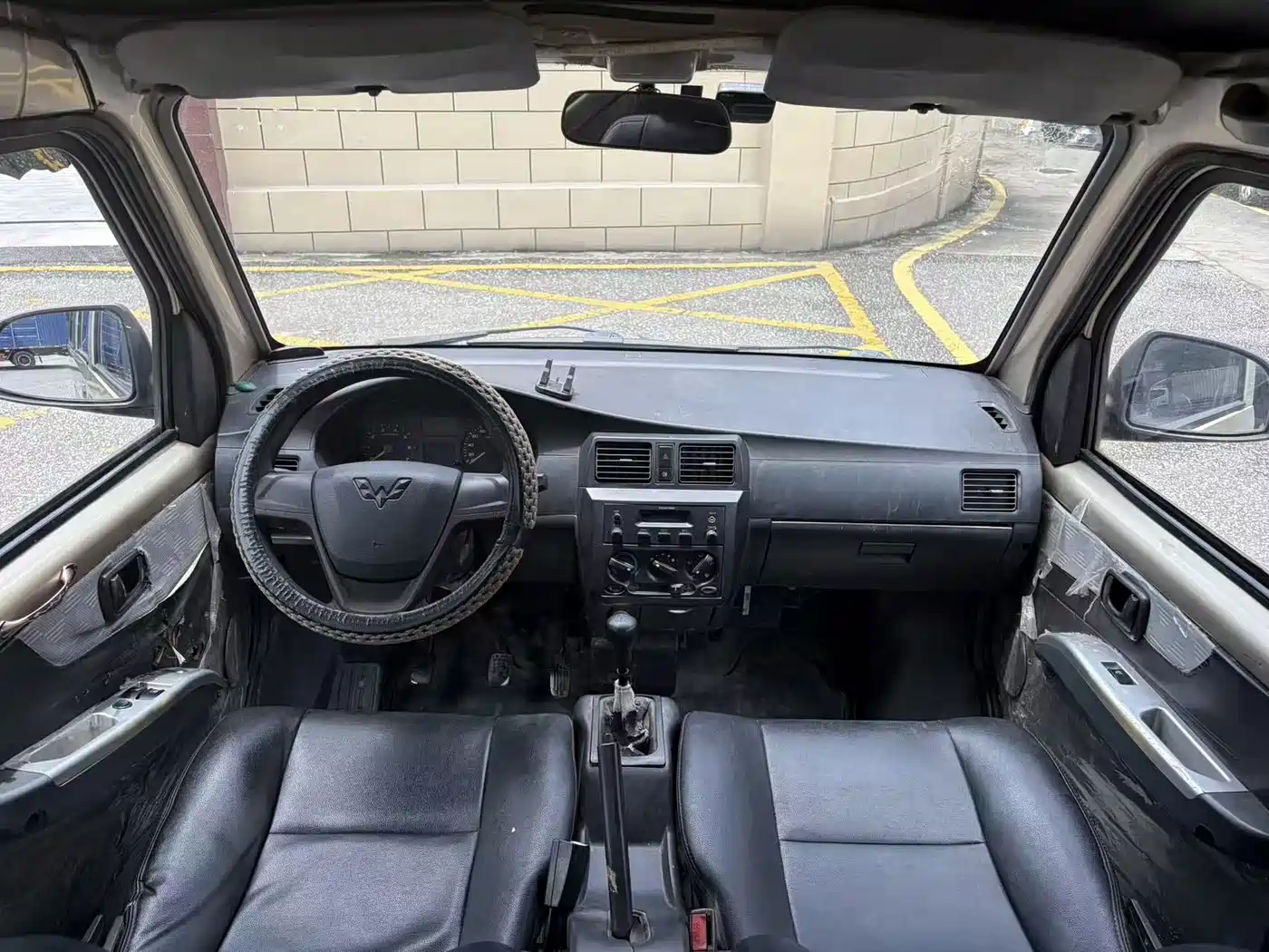Wuling Motors Wuling Rongguang 2012 2012 1.2L Extended Base Model LJY