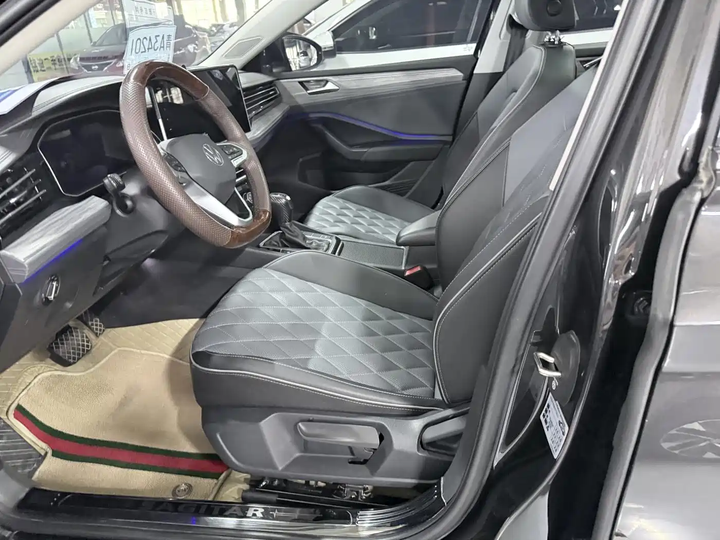 Volkswagen Sagitar 2023 300TSI DSG Excellence Edition фото 7