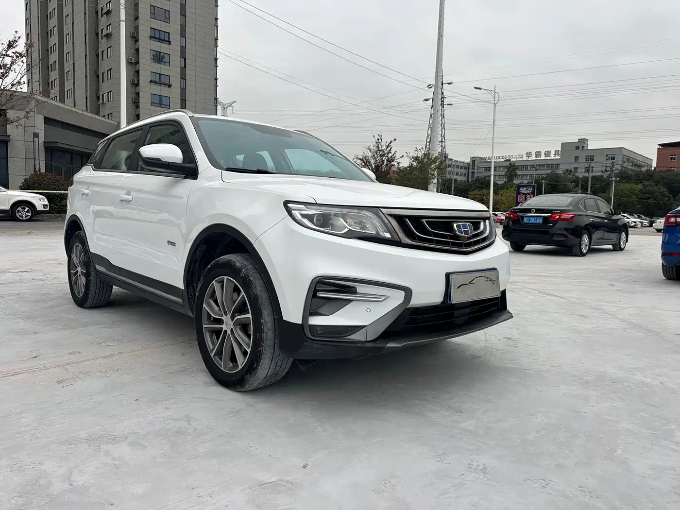 Фото 3 - Geely Boyue