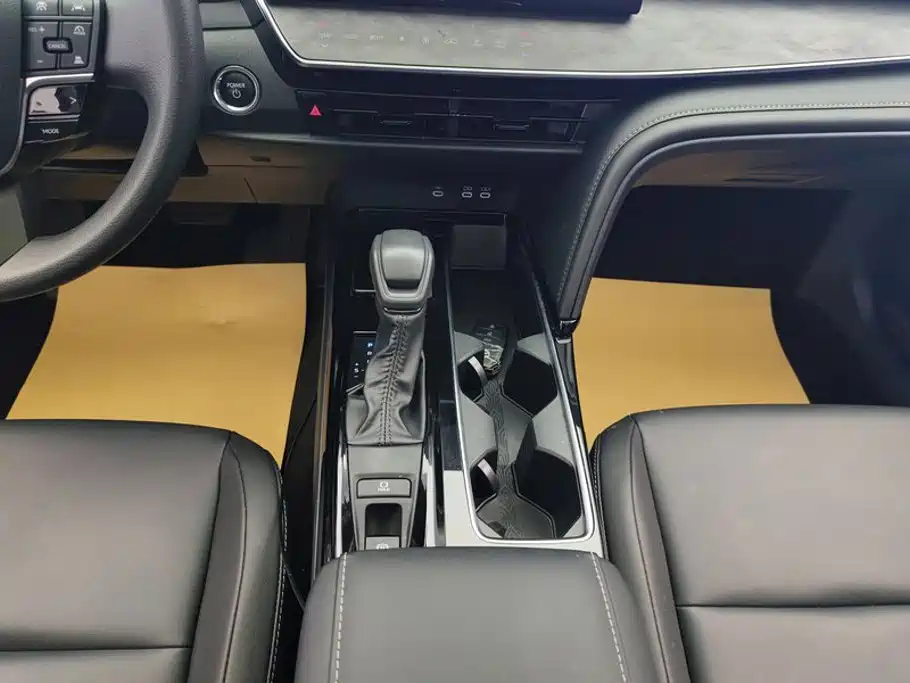 Toyota Camry 2025 2024 Hybrid 2.0HE Elite Edition