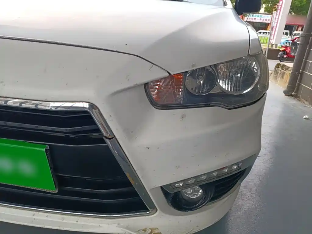 Mitsubishi Lancer EX 2018 2016 1.8L CVT Black & White Replica