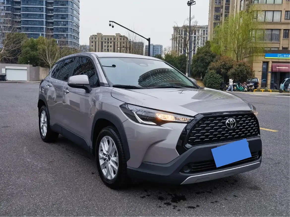 Toyota Corolla Cross 2024 Model 2.0L Pioneer Edition фото 2