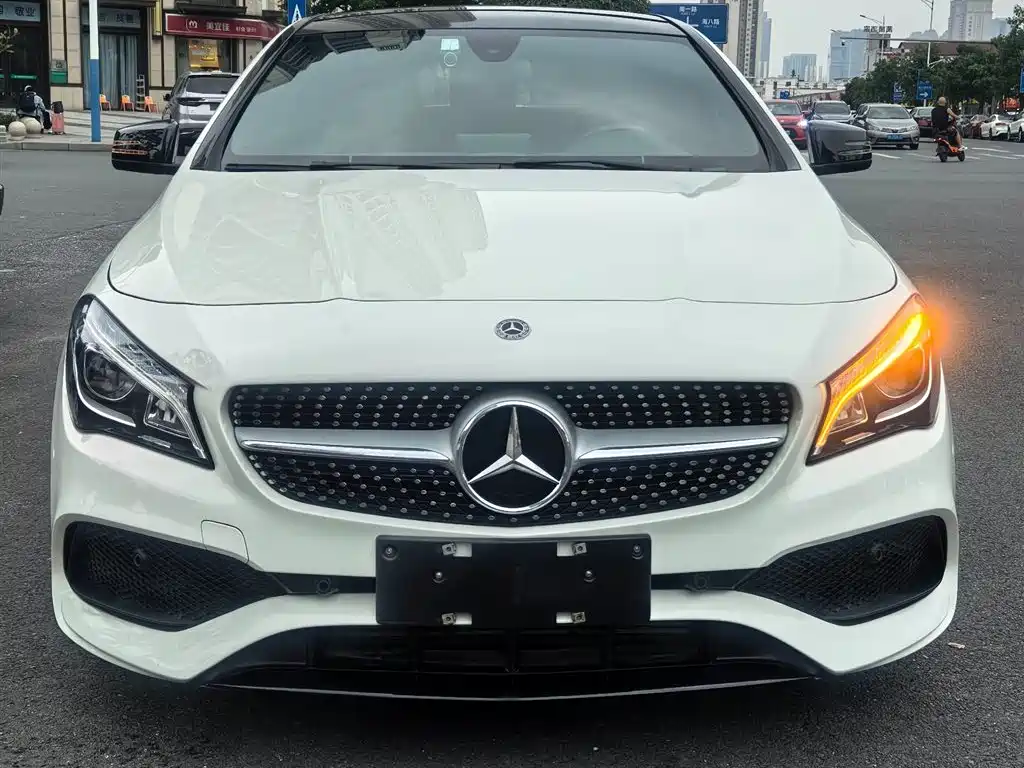 Mercedes-Benz CLA (Import) 2017 Facelift CLA 200 Style фото 2