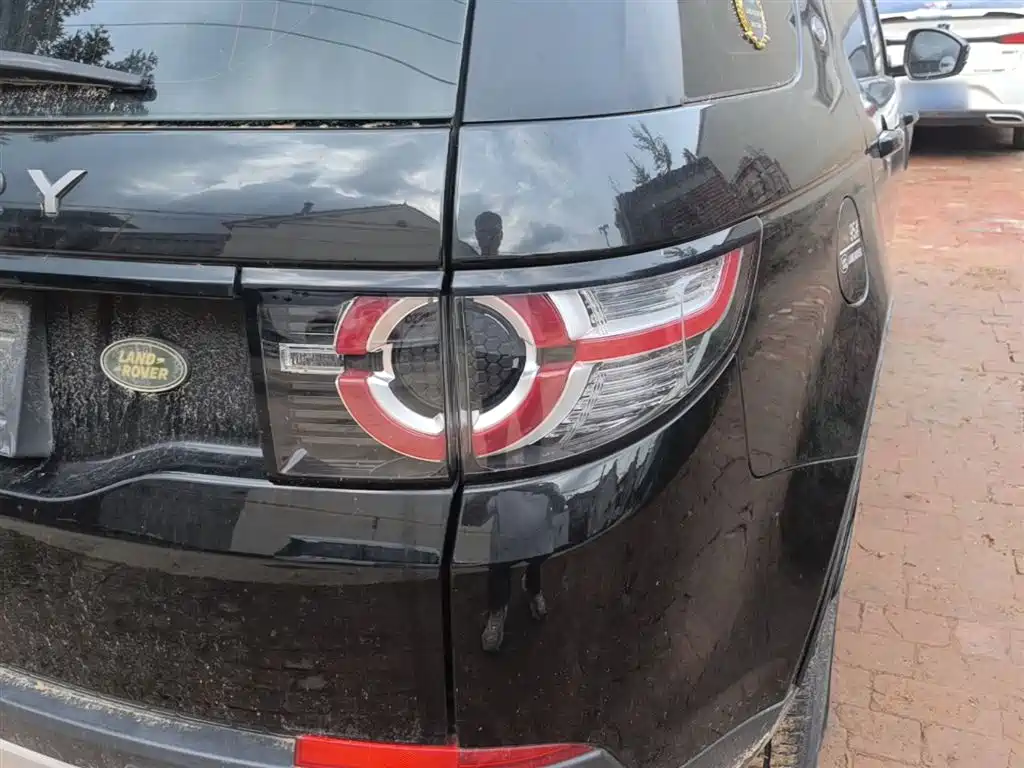 Land Rover Discovery Sport 2019 240PS SE Edition China VI фото 8