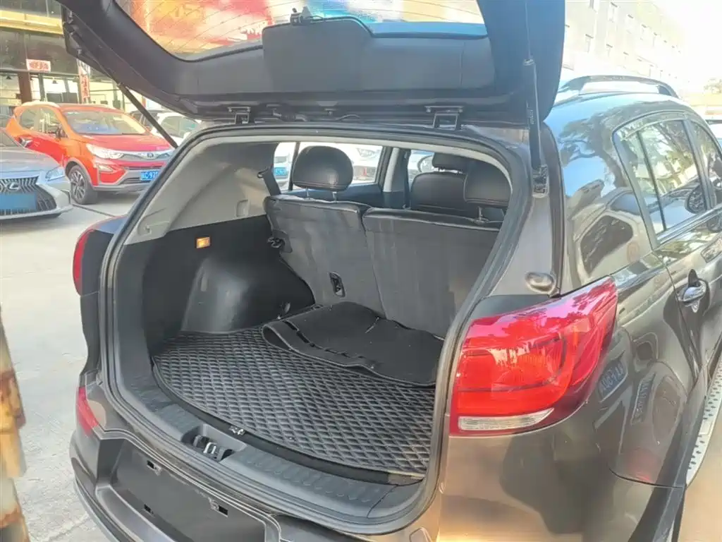Kia Sportage 2015 2.0L Manual 2WD GL фото 19