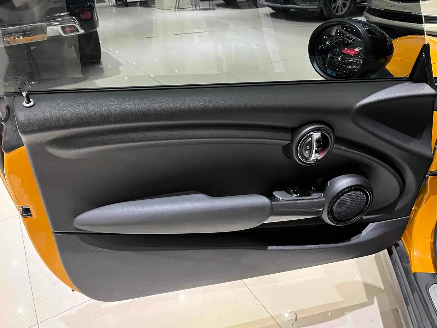 Фото 8 - MINI MINI