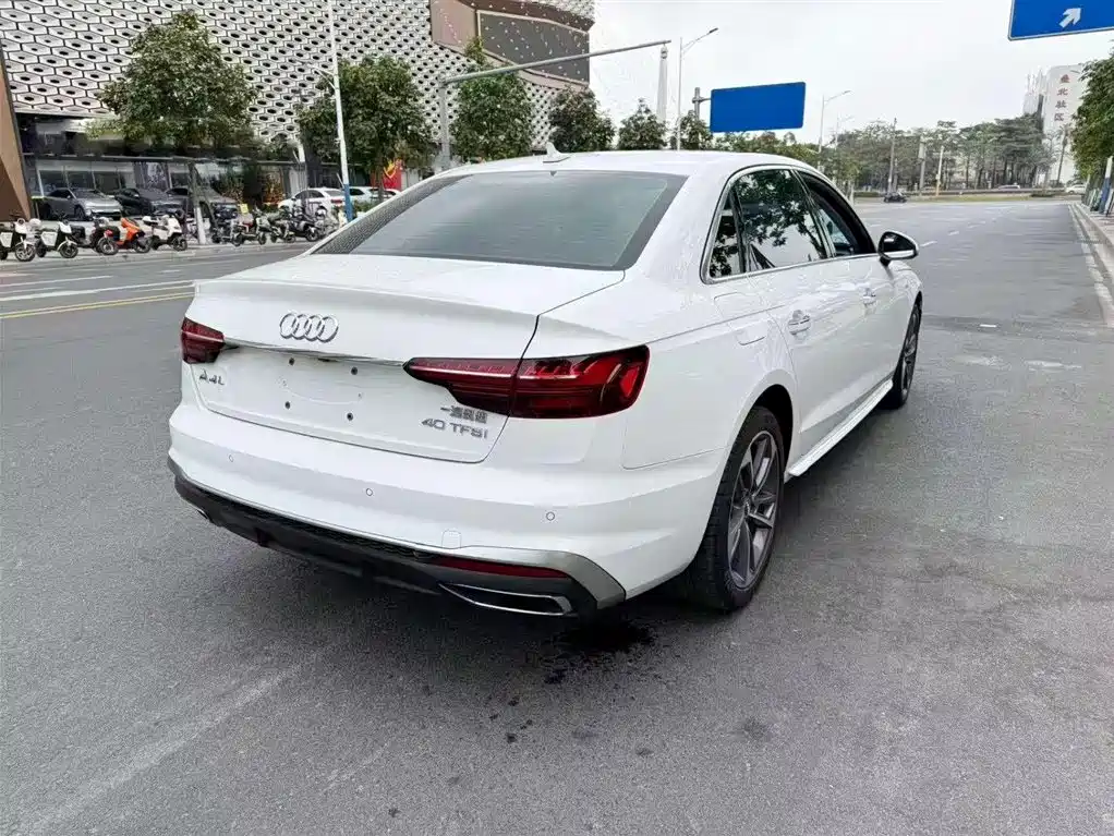 Audi A4L 2020 40 TFSI Fashion Dynamic Edition фото 8