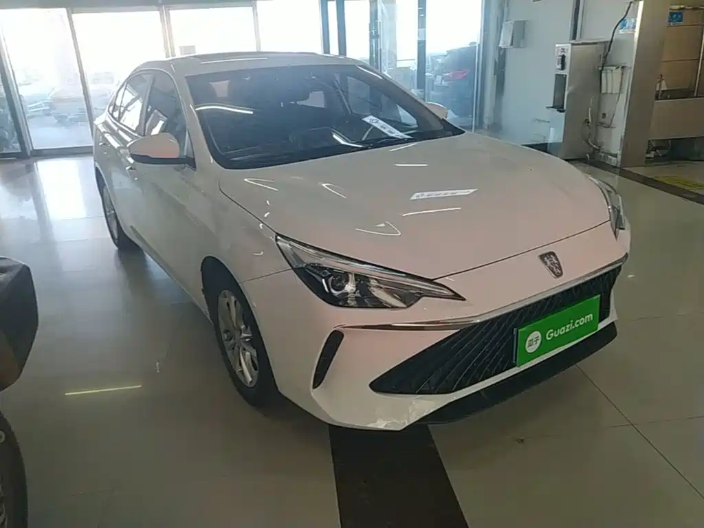 Roewe i5 2025 2023 1.5L CVT Luxury Edition