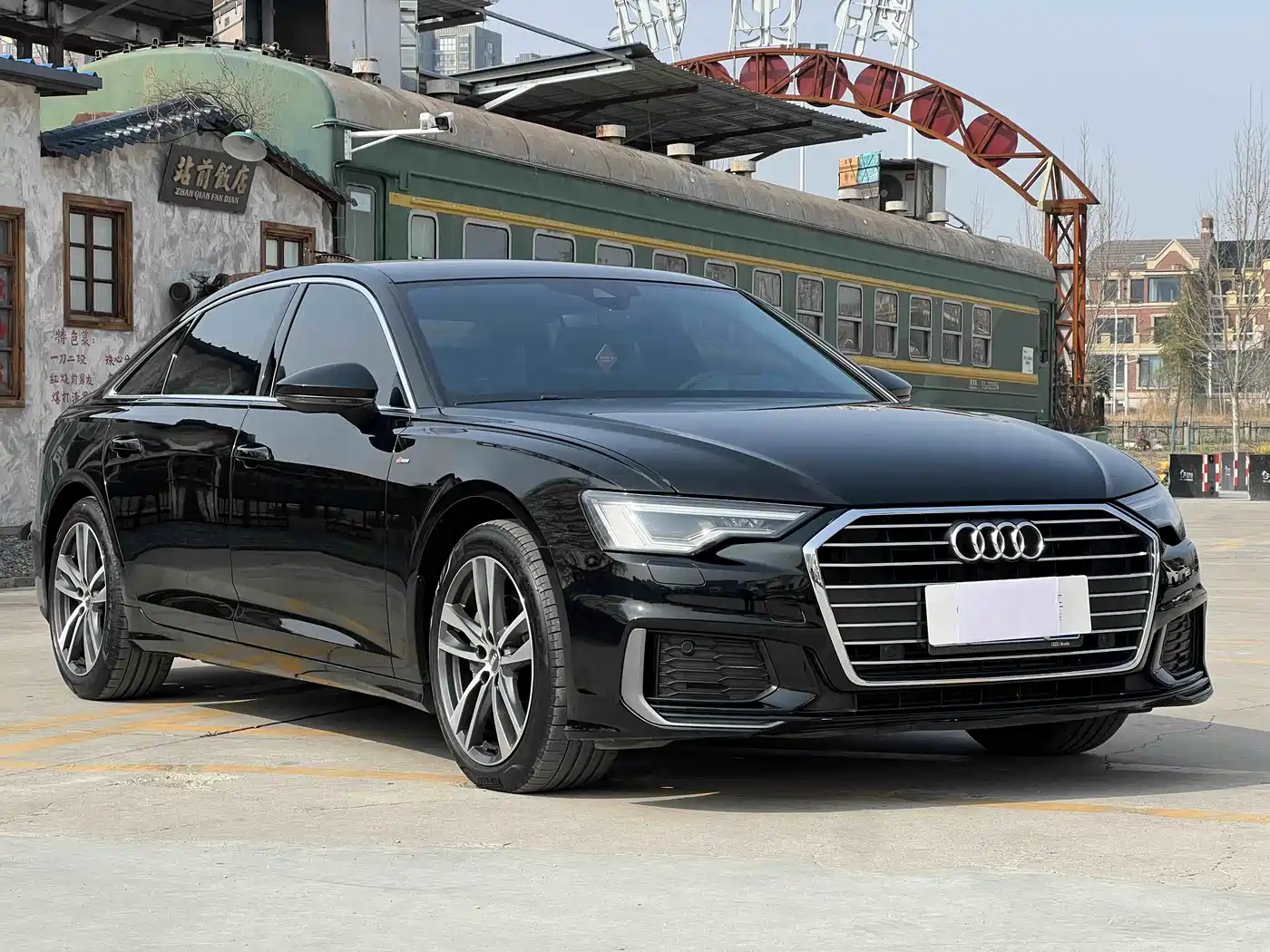 Audi A6L 2021 40 TFSI Luxury Sport фото 3
