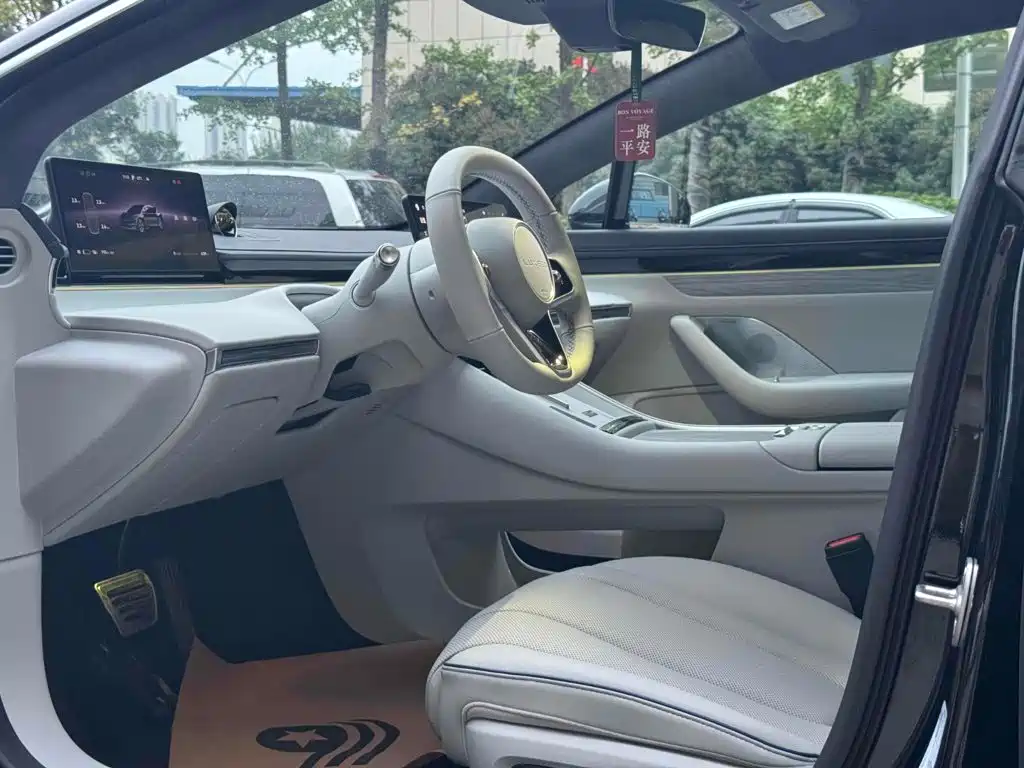 Zhijie S7 2025 2025 705km Max