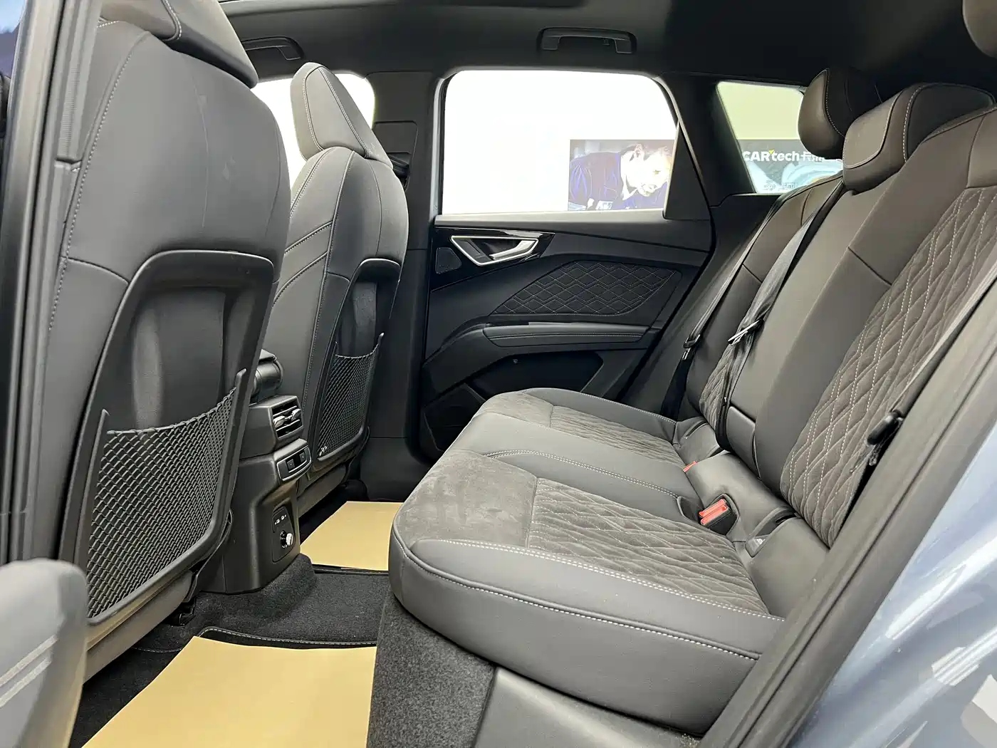 Audi Q4 e-tron 2024 50 e-tron quattro Creation Night Edition фото 4