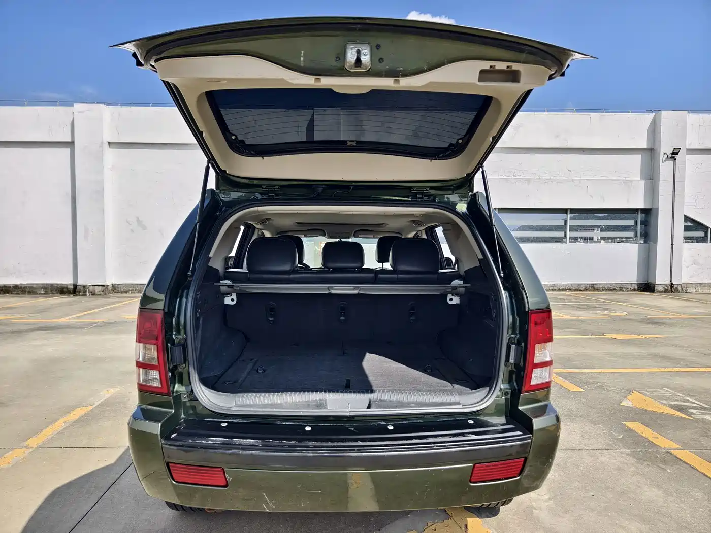 Jeep Grand Cherokee (Import) 2011 2010 3.7L