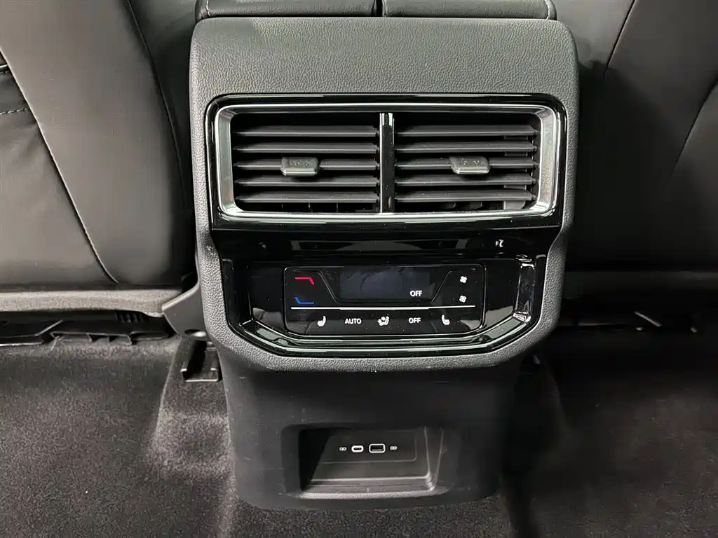 Volkswagen Teramont 2023 Teramont X Facelift 380TSI 4WD Premium Luxury Edition фото 15