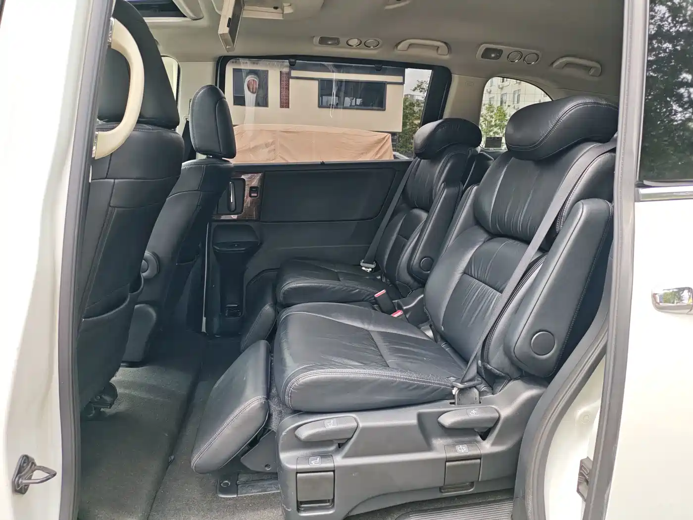 Photo 11 - Honda Odyssey