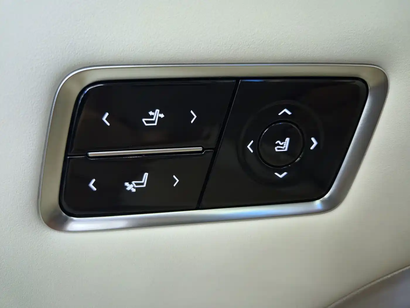 Buick GL8 New Energy 2024 2024 Landglory Luxury Edition 7-Seater