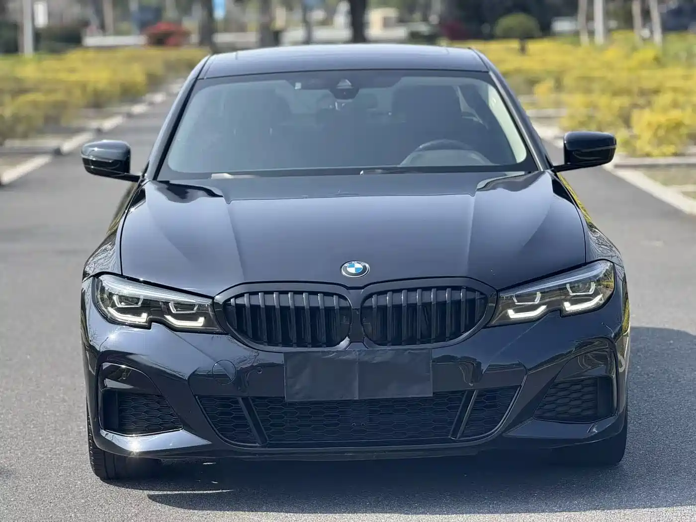 BMW 3 Series 2022 325i M Sport Shadow Edition фото 3