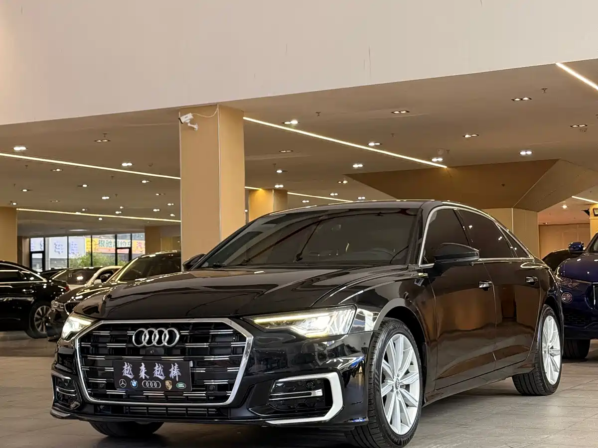 Photo 2 - Audi A6L