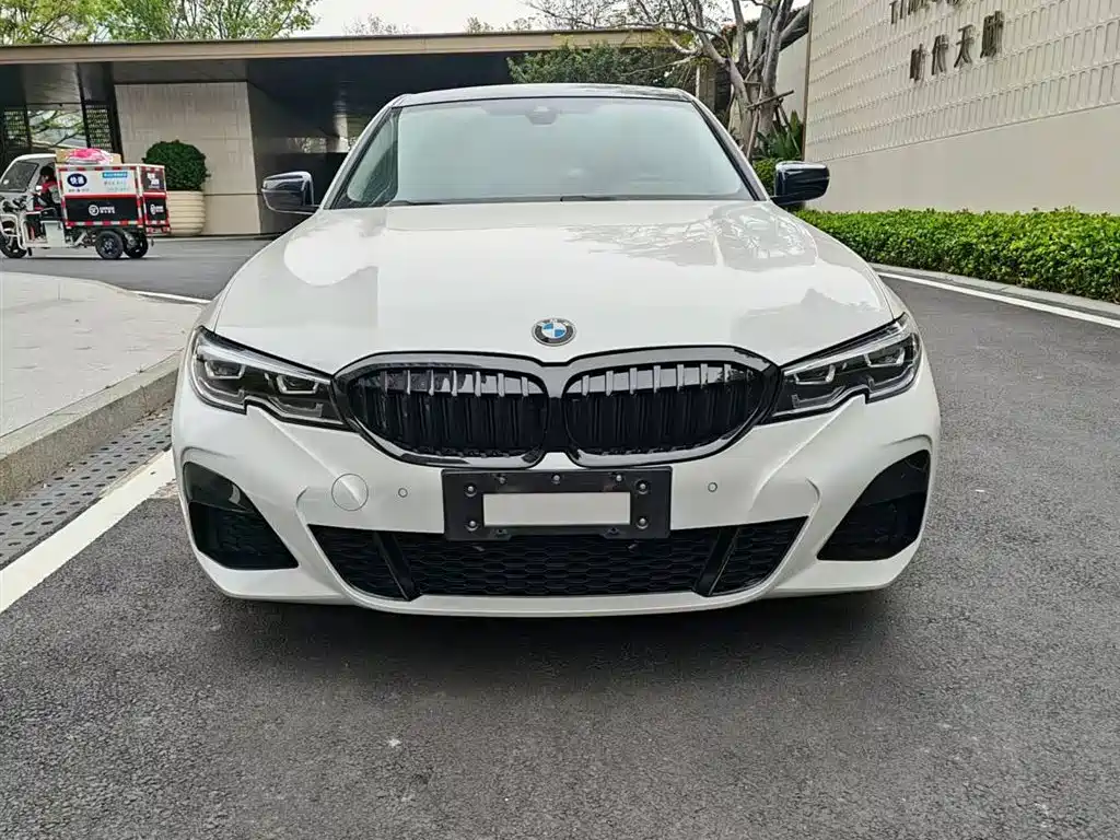 BMW 3 Series 2021 325Li M Sport Package фото 2