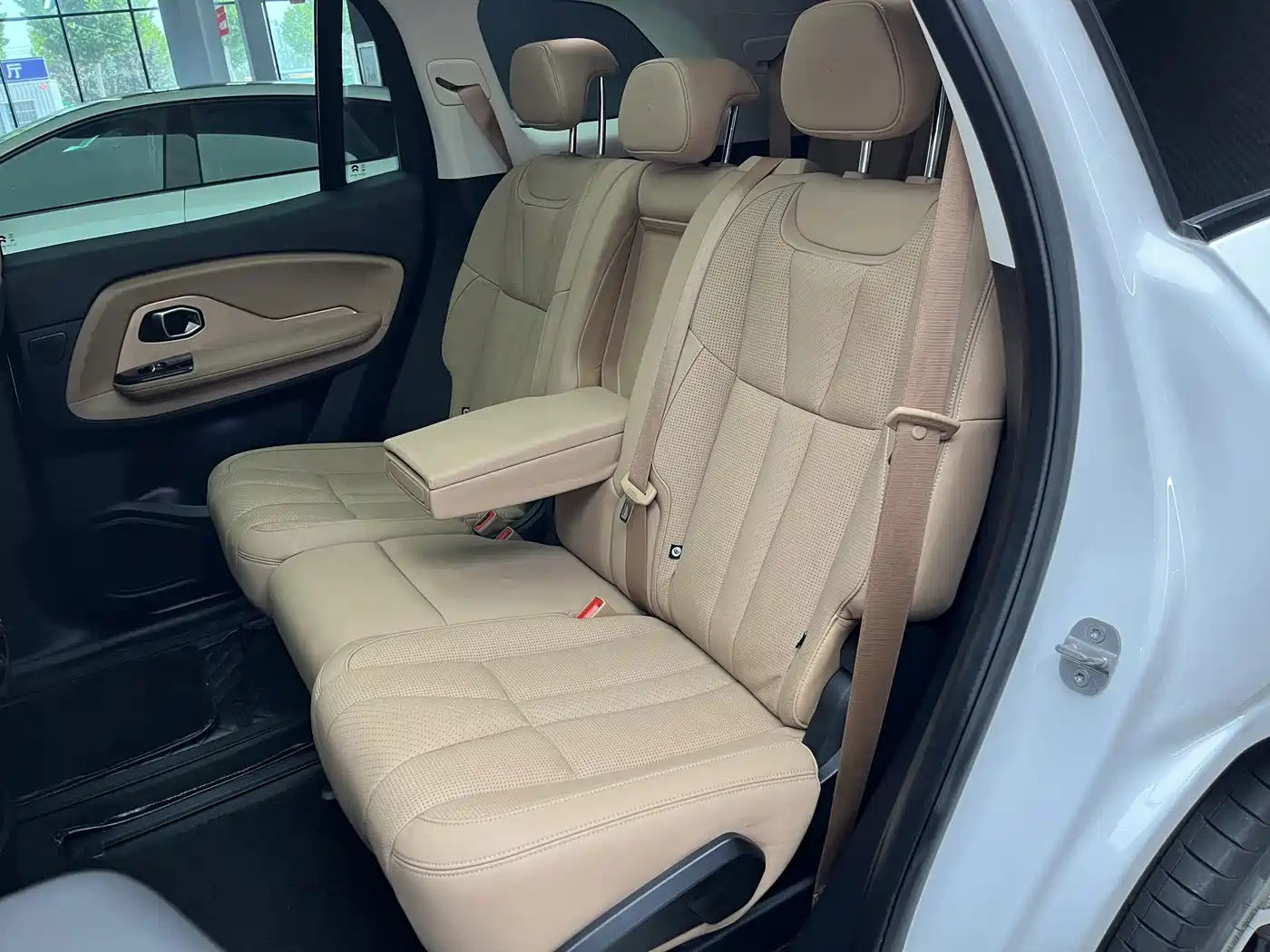 NIO ES8 2018 2018 Founder Edition