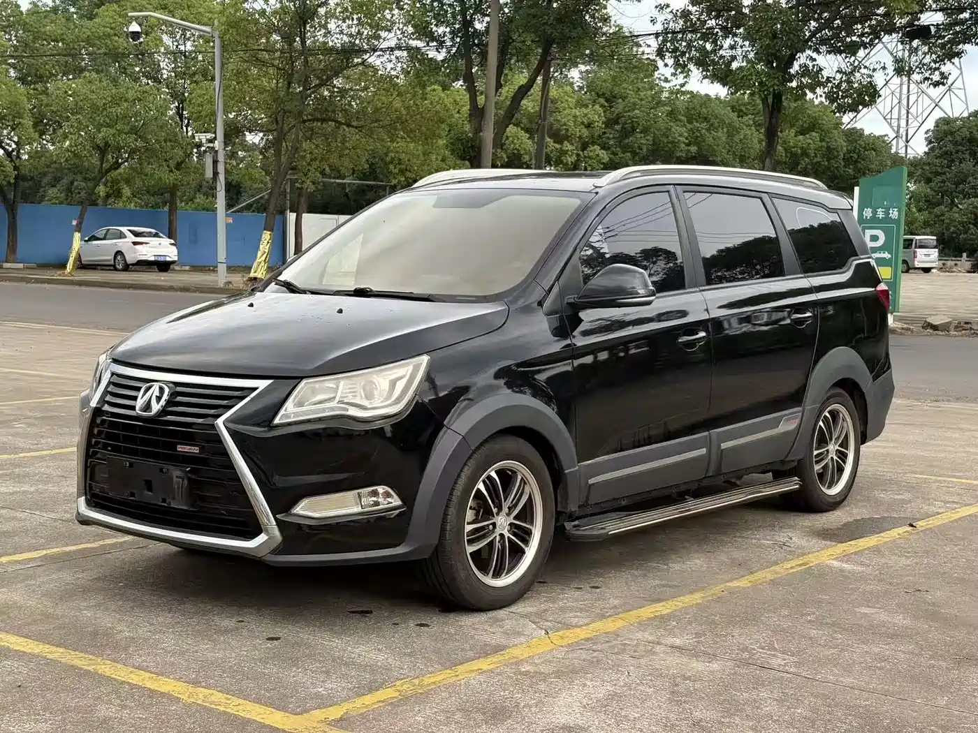 BAIC Weiwang M50F 2018 2017 1.5L Standard