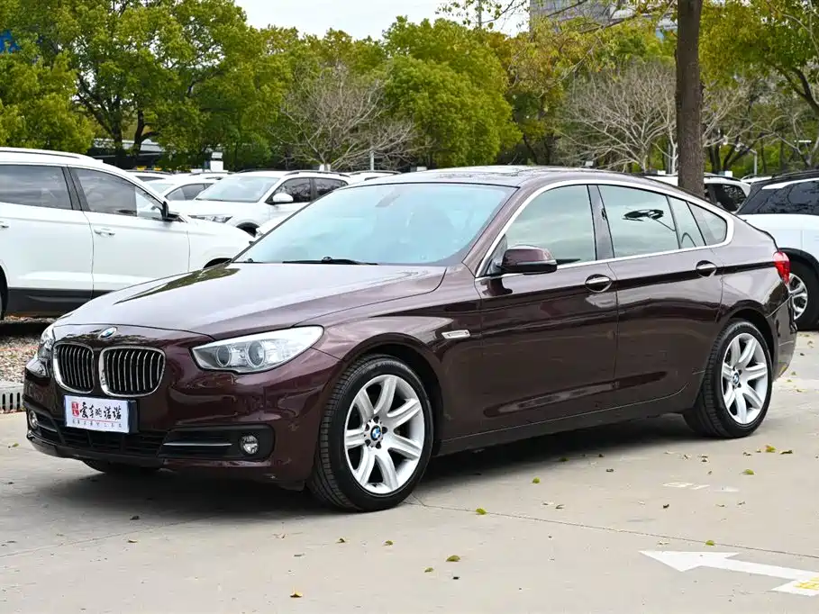 BMW 5 Series GT 2017 528i Leading Model