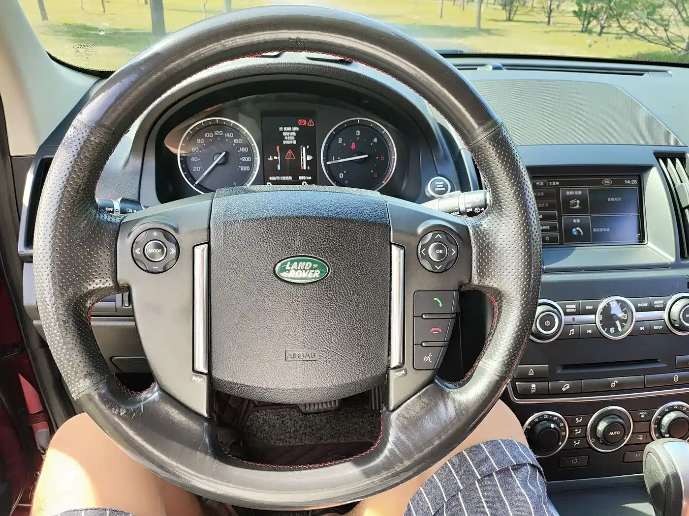 Land Rover Freelander 2 2013 2.2T SD4 S Diesel фото 17