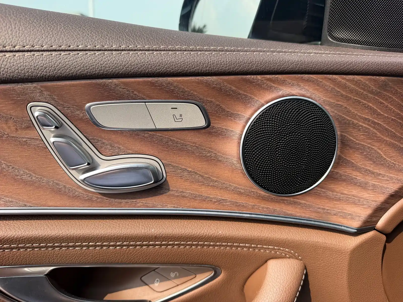 Фото 6 - Mercedes-Benz E-Class