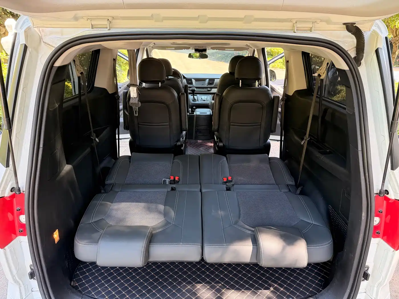 SAIC Maxus Maxus G10 2019 PLUS 2.0T Auto Elite China VI фото 30