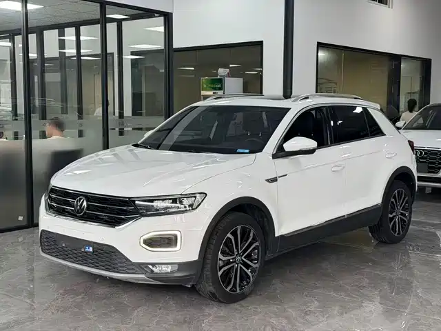 Volkswagen T-ROC 2021 280TSI DSG 4WD Luxury Connected — фото 1